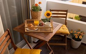 Luxury Town Center Suite, A1